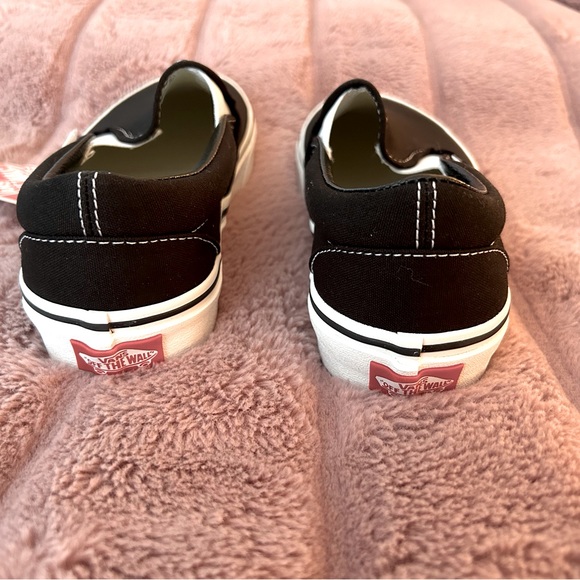 Youth Vans Classic Slip On Shoes - Size 5.5 - Picture 5 of 8